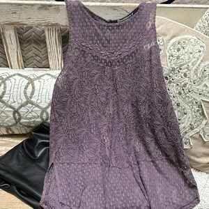 American Eagle lace tank top